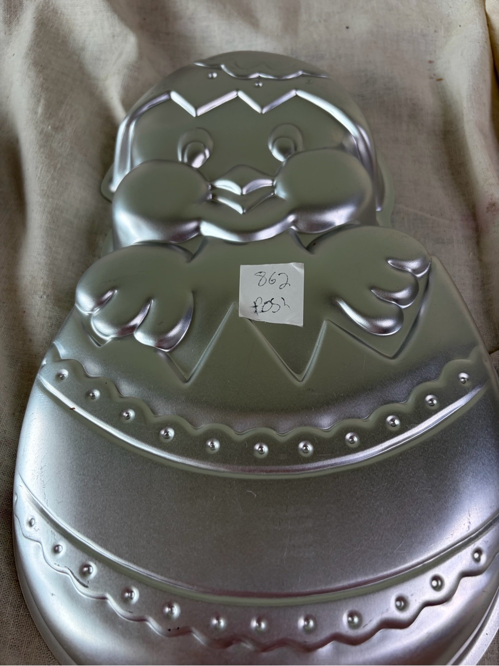 Metallic Silver Chick Cake Pan